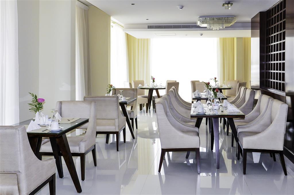 Etqaan Al Diyafa Hotel ジーザーン レストラン 写真